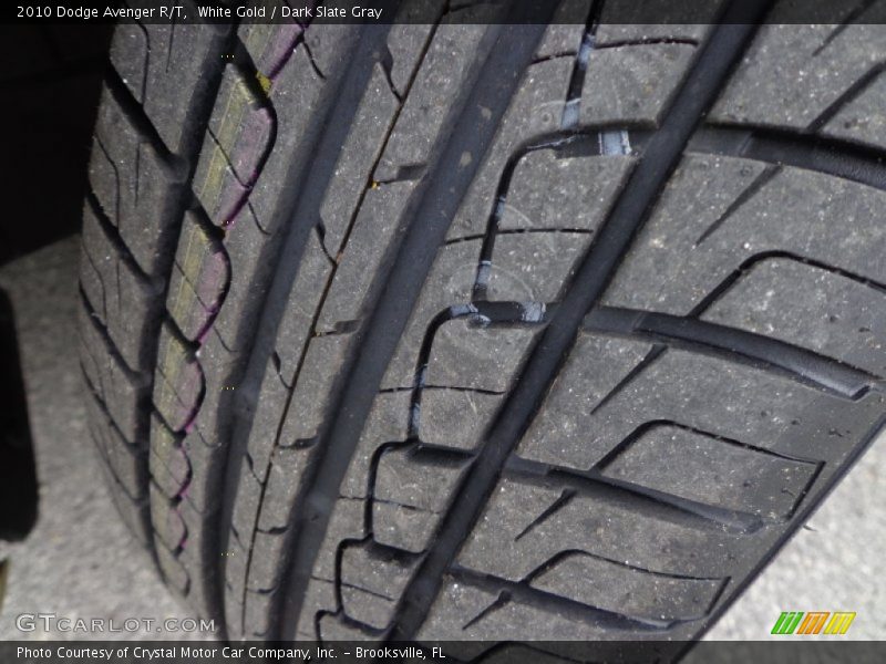 White Gold / Dark Slate Gray 2010 Dodge Avenger R/T