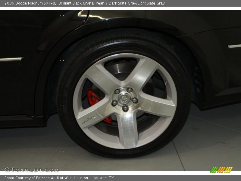 Brilliant Black Crystal Pearl / Dark Slate Gray/Light Slate Gray 2006 Dodge Magnum SRT-8