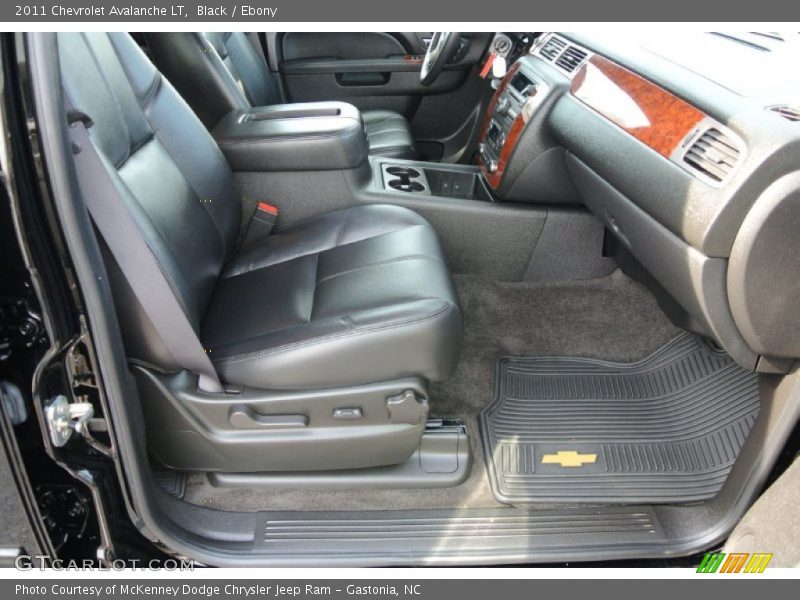 Black / Ebony 2011 Chevrolet Avalanche LT