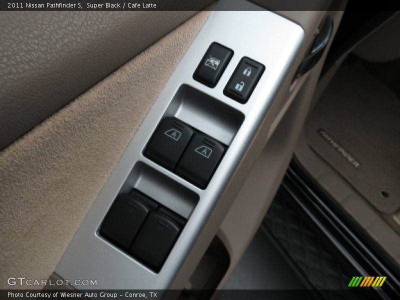 Super Black / Cafe Latte 2011 Nissan Pathfinder S