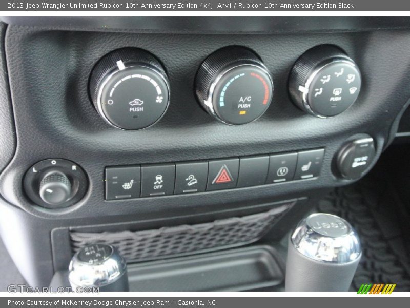 Controls of 2013 Wrangler Unlimited Rubicon 10th Anniversary Edition 4x4