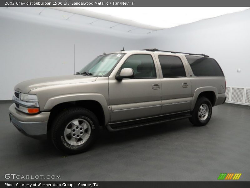 Front 3/4 View of 2003 Suburban 1500 LT