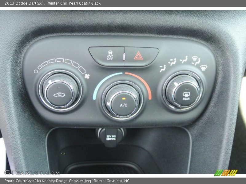 Winter Chill Pearl Coat / Black 2013 Dodge Dart SXT