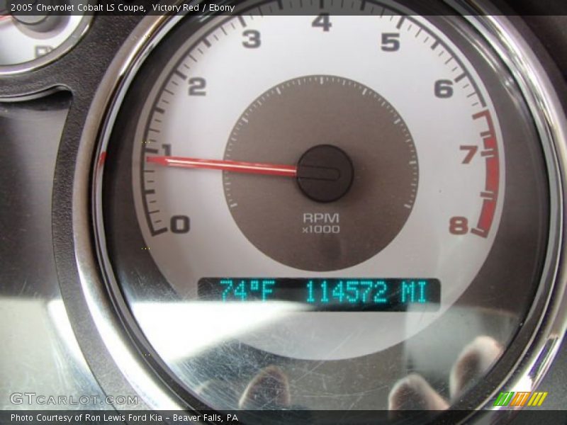 Victory Red / Ebony 2005 Chevrolet Cobalt LS Coupe