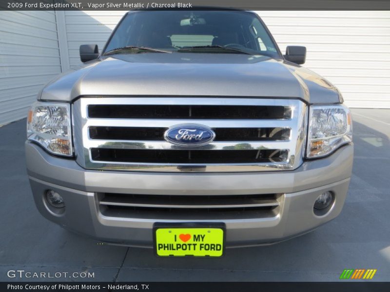 Vapor Silver Metallic / Charcoal Black 2009 Ford Expedition XLT
