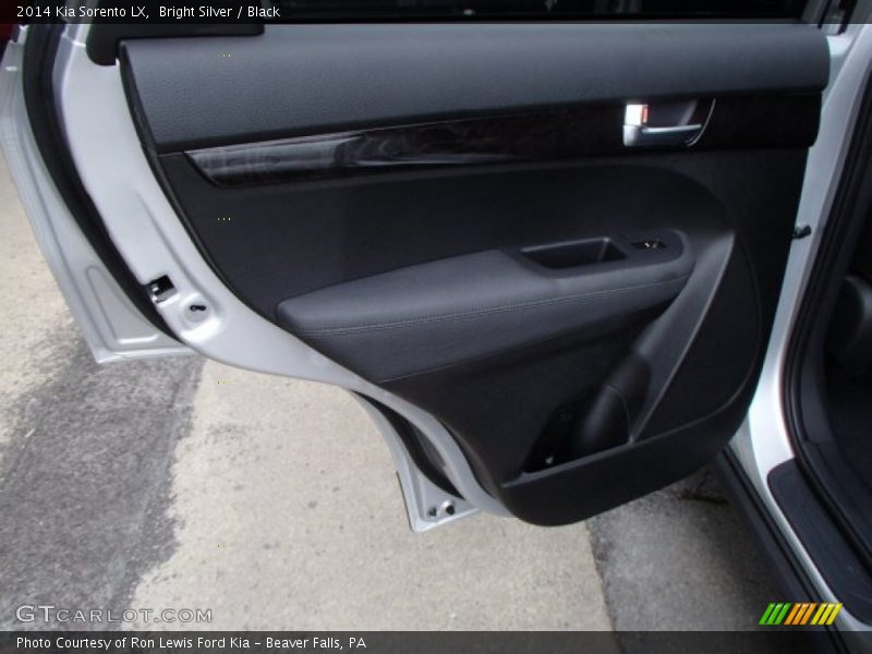 Bright Silver / Black 2014 Kia Sorento LX