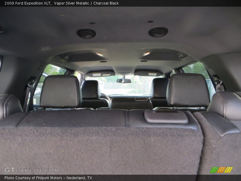 Vapor Silver Metallic / Charcoal Black 2009 Ford Expedition XLT