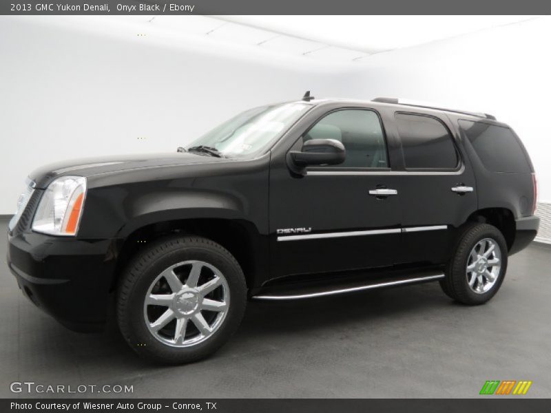 Front 3/4 View of 2013 Yukon Denali