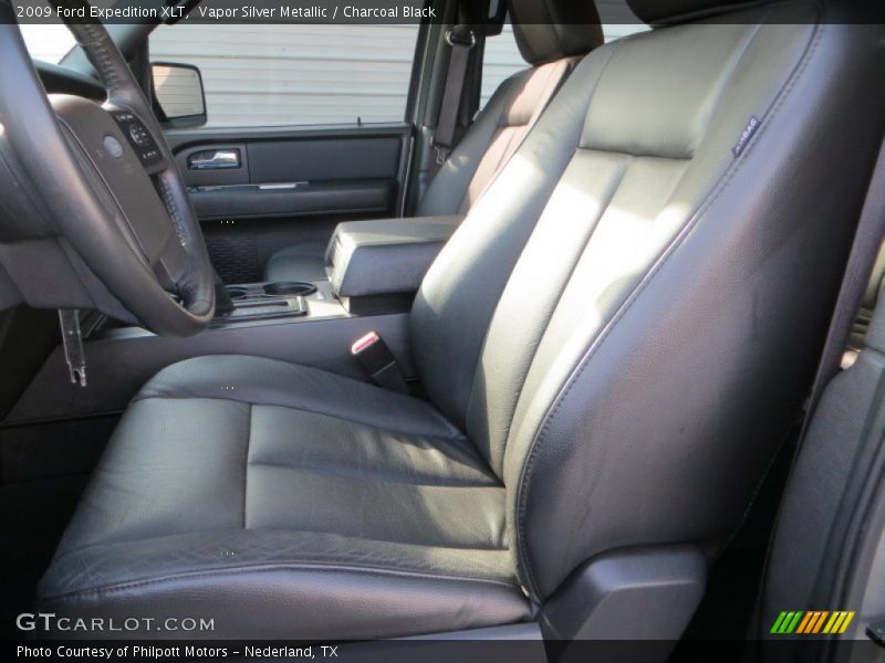 Vapor Silver Metallic / Charcoal Black 2009 Ford Expedition XLT