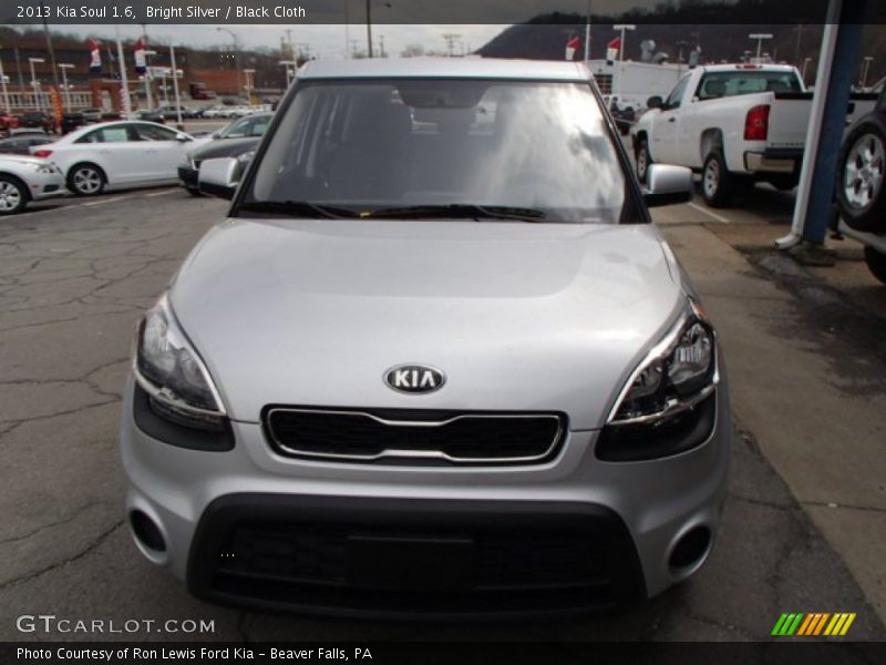 Bright Silver / Black Cloth 2013 Kia Soul 1.6