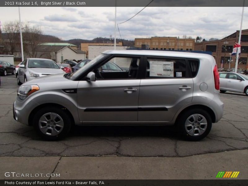 Bright Silver / Black Cloth 2013 Kia Soul 1.6