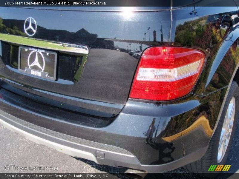 Black / Macadamia 2006 Mercedes-Benz ML 350 4Matic