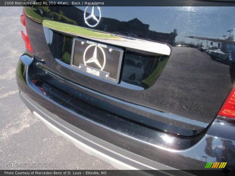 Black / Macadamia 2006 Mercedes-Benz ML 350 4Matic