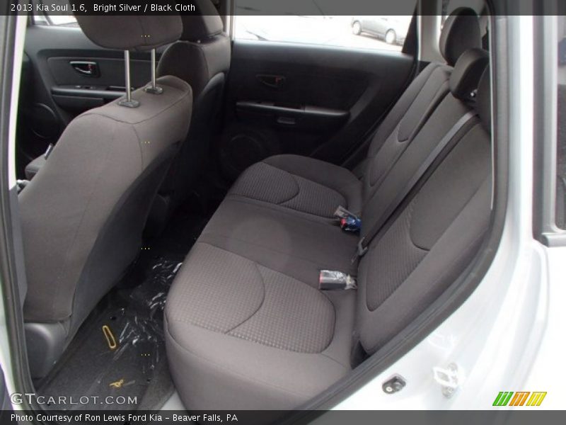 Bright Silver / Black Cloth 2013 Kia Soul 1.6
