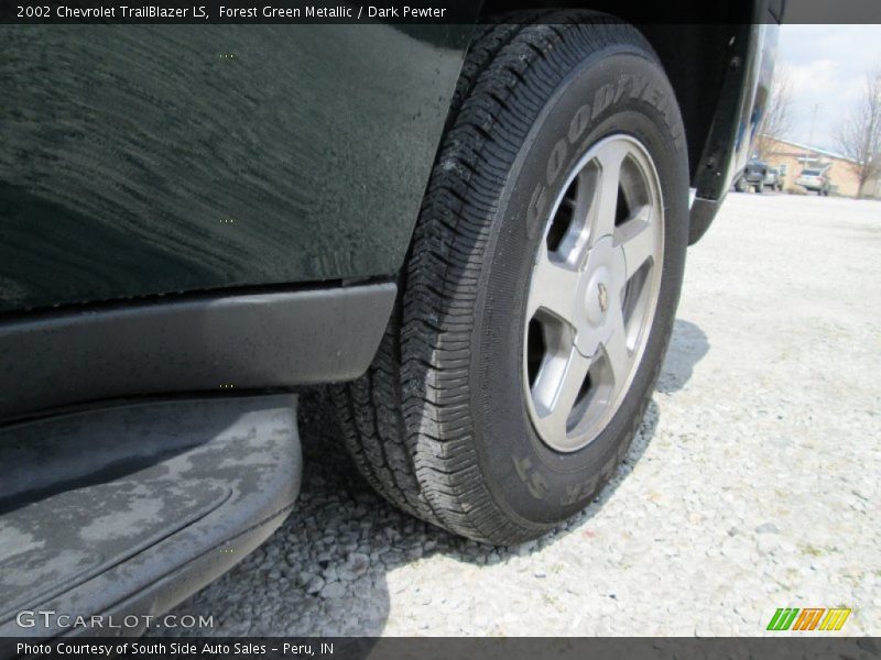 Forest Green Metallic / Dark Pewter 2002 Chevrolet TrailBlazer LS