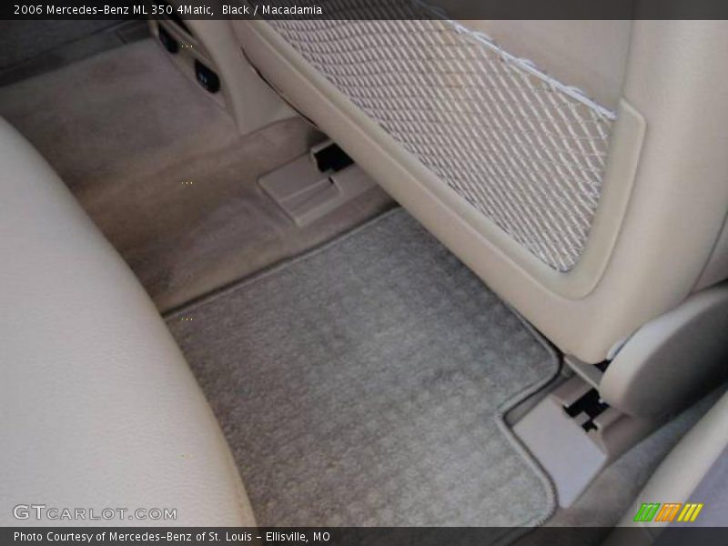 Black / Macadamia 2006 Mercedes-Benz ML 350 4Matic