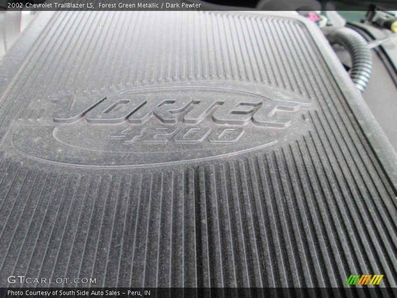 Forest Green Metallic / Dark Pewter 2002 Chevrolet TrailBlazer LS