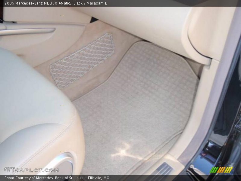 Black / Macadamia 2006 Mercedes-Benz ML 350 4Matic