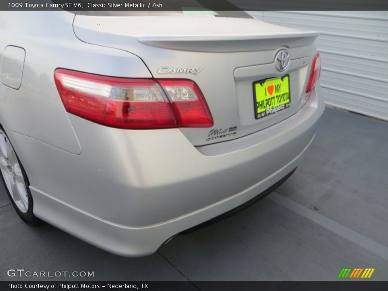 Classic Silver Metallic / Ash 2009 Toyota Camry SE V6