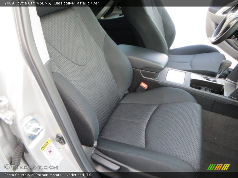 Classic Silver Metallic / Ash 2009 Toyota Camry SE V6