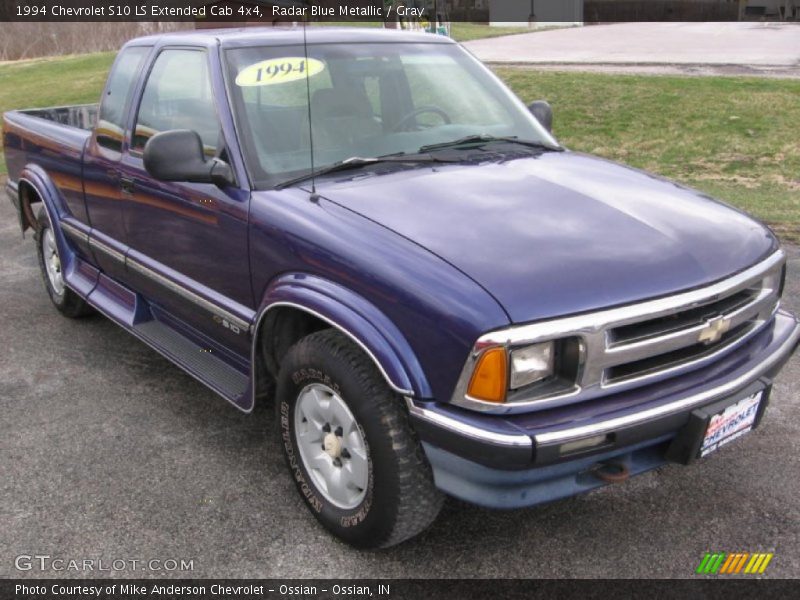 Radar Blue Metallic / Gray 1994 Chevrolet S10 LS Extended Cab 4x4