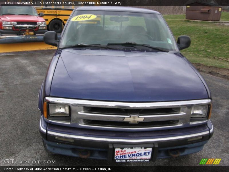 Radar Blue Metallic / Gray 1994 Chevrolet S10 LS Extended Cab 4x4