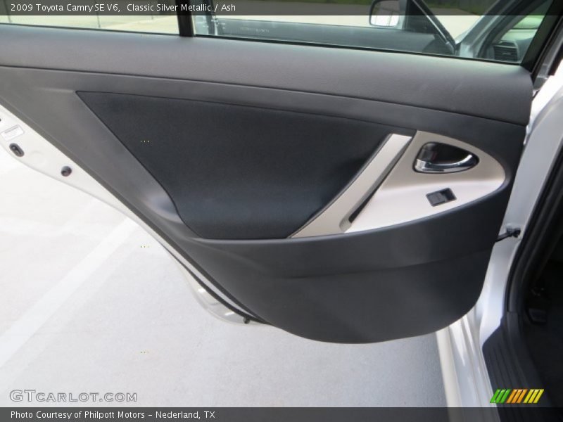 Classic Silver Metallic / Ash 2009 Toyota Camry SE V6