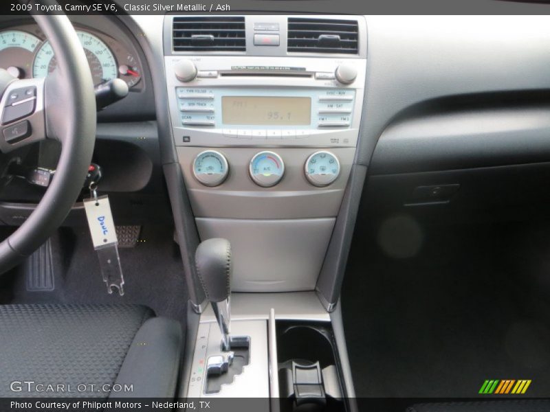 Classic Silver Metallic / Ash 2009 Toyota Camry SE V6