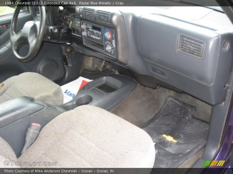 Radar Blue Metallic / Gray 1994 Chevrolet S10 LS Extended Cab 4x4