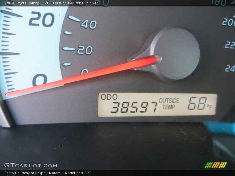 Classic Silver Metallic / Ash 2009 Toyota Camry SE V6