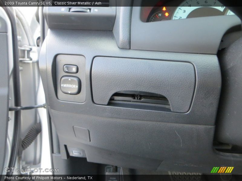 Classic Silver Metallic / Ash 2009 Toyota Camry SE V6