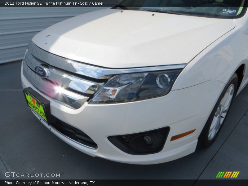 White Platinum Tri-Coat / Camel 2012 Ford Fusion SE