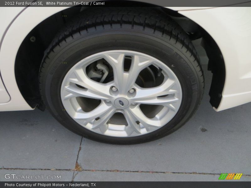 White Platinum Tri-Coat / Camel 2012 Ford Fusion SE