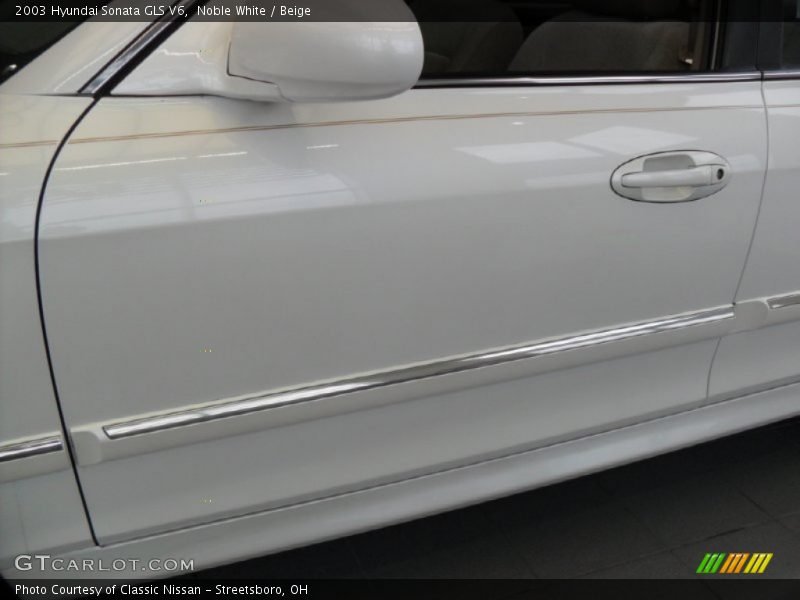 Noble White / Beige 2003 Hyundai Sonata GLS V6