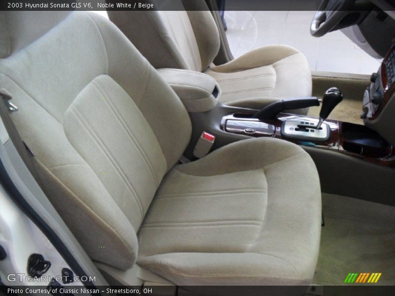 Noble White / Beige 2003 Hyundai Sonata GLS V6