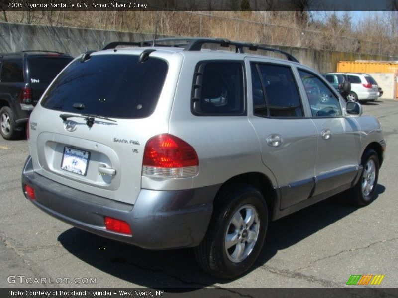 Smart Silver / Gray 2005 Hyundai Santa Fe GLS