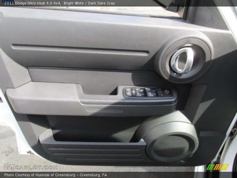Bright White / Dark Slate Gray 2011 Dodge Nitro Heat 4.0 4x4