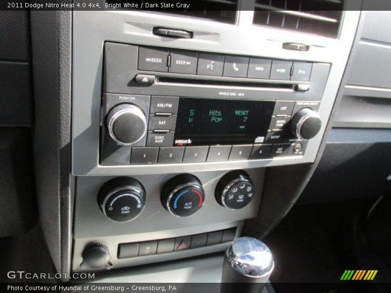 Bright White / Dark Slate Gray 2011 Dodge Nitro Heat 4.0 4x4