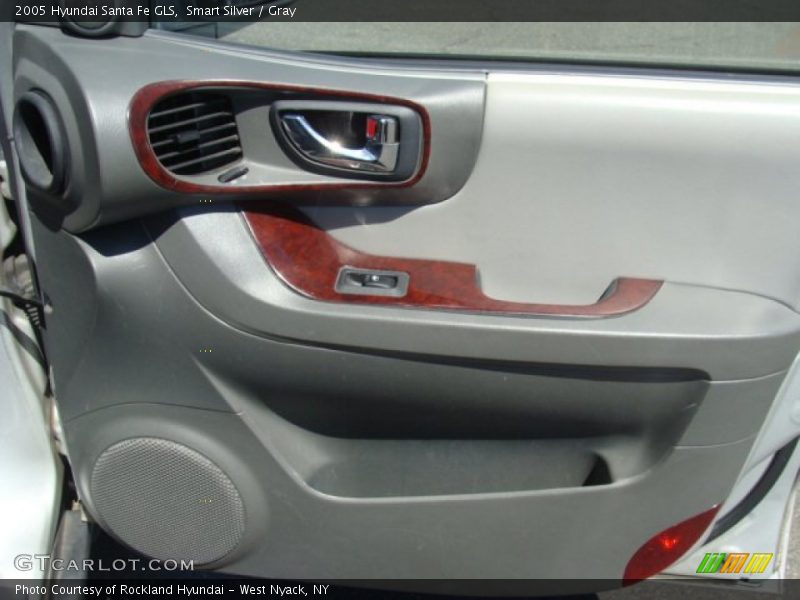 Smart Silver / Gray 2005 Hyundai Santa Fe GLS