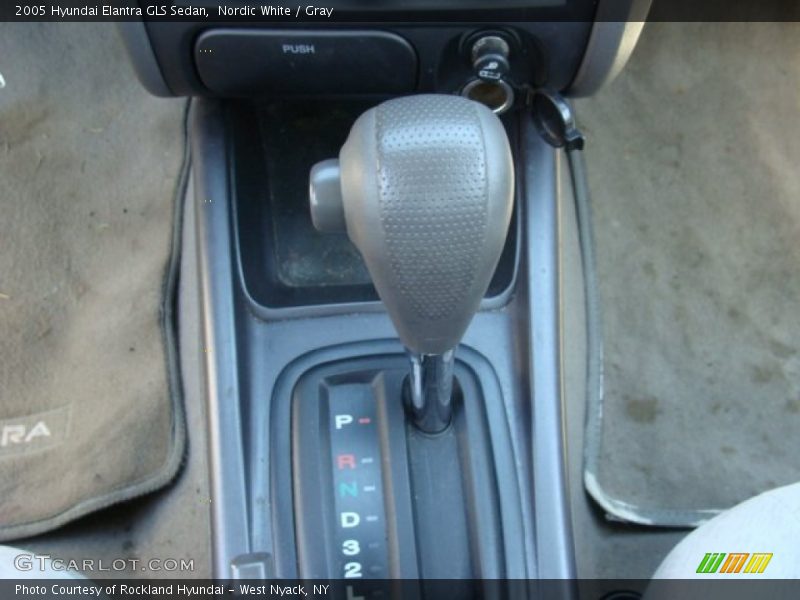 Nordic White / Gray 2005 Hyundai Elantra GLS Sedan