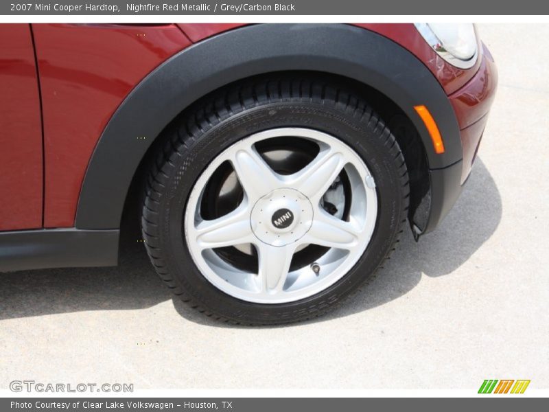Nightfire Red Metallic / Grey/Carbon Black 2007 Mini Cooper Hardtop