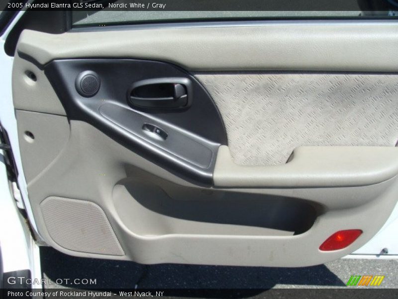 Nordic White / Gray 2005 Hyundai Elantra GLS Sedan