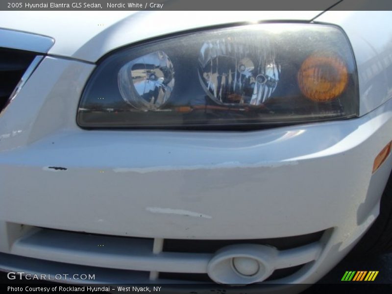 Nordic White / Gray 2005 Hyundai Elantra GLS Sedan