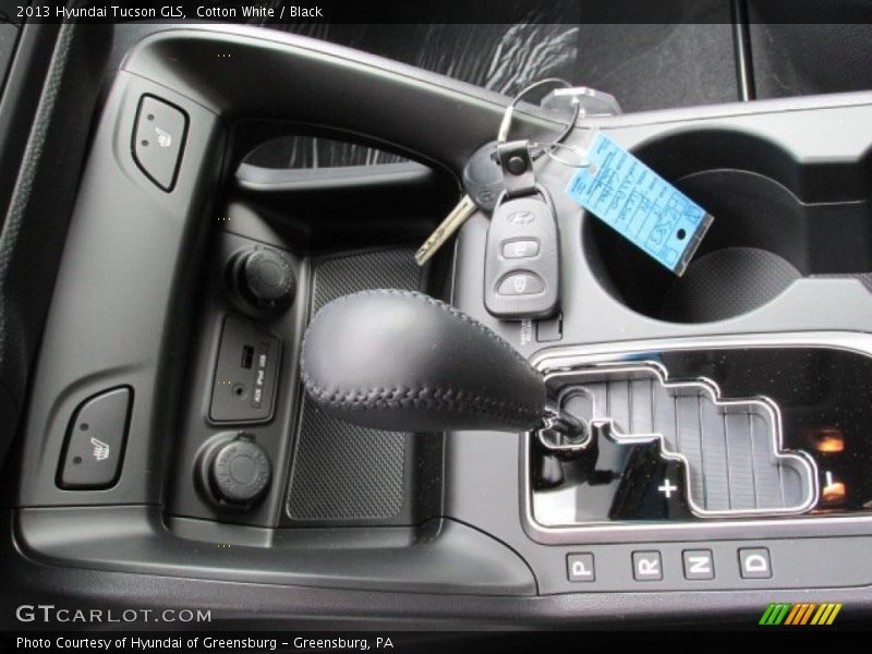 Cotton White / Black 2013 Hyundai Tucson GLS