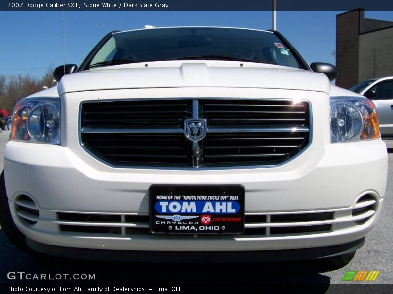 Stone White / Dark Slate Gray 2007 Dodge Caliber SXT