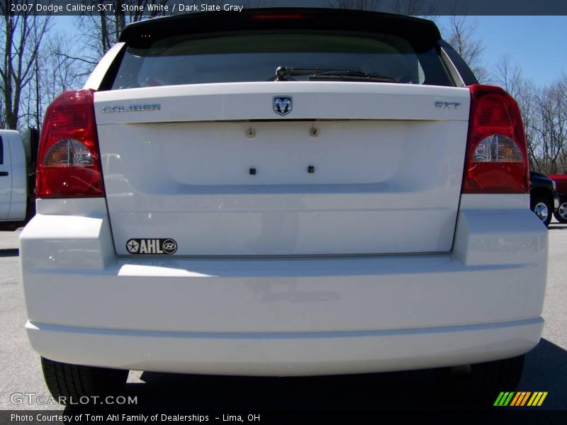 Stone White / Dark Slate Gray 2007 Dodge Caliber SXT