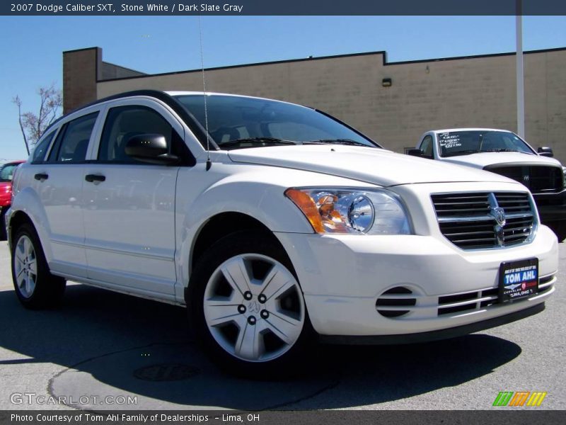 Stone White / Dark Slate Gray 2007 Dodge Caliber SXT