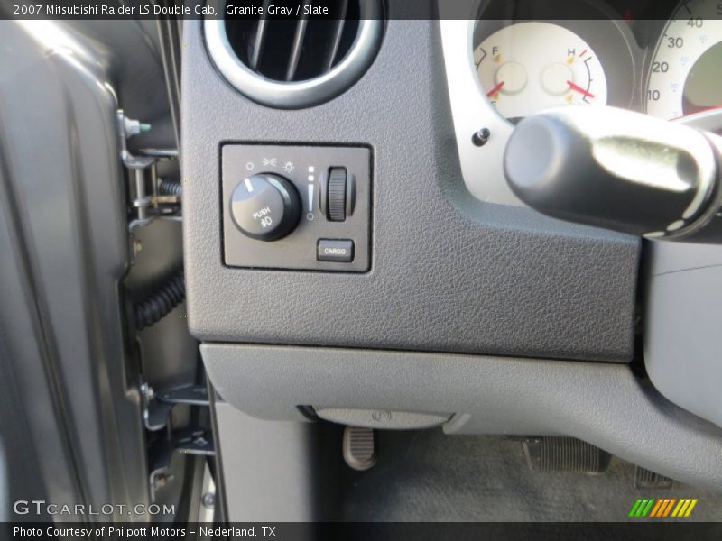 Controls of 2007 Raider LS Double Cab