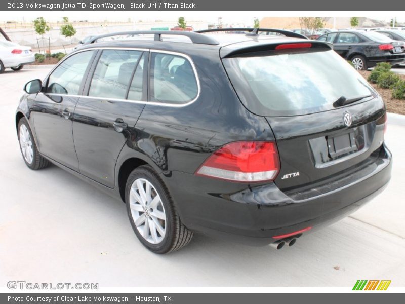 Black Uni / Titan Black 2013 Volkswagen Jetta TDI SportWagen