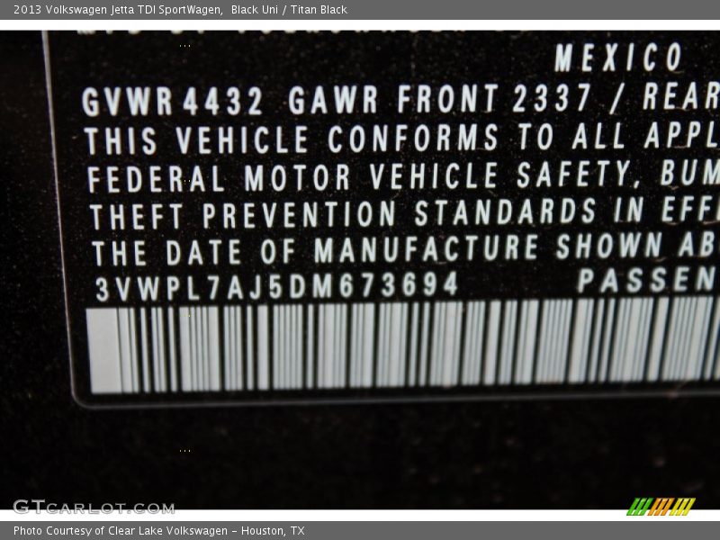 Black Uni / Titan Black 2013 Volkswagen Jetta TDI SportWagen